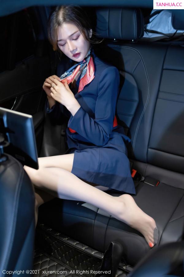 文芮jeninfer  职业空姐文芮jeninfer 曼妙婀娜的苗条身段第14张图片